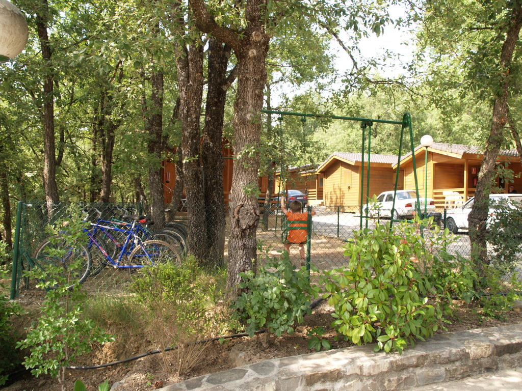 Camping Ainsa Hotel Exterior photo
